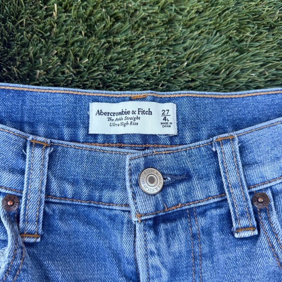 Abercrombie & Fitch Light Blue Straight Jeans - Picture 2 of 4